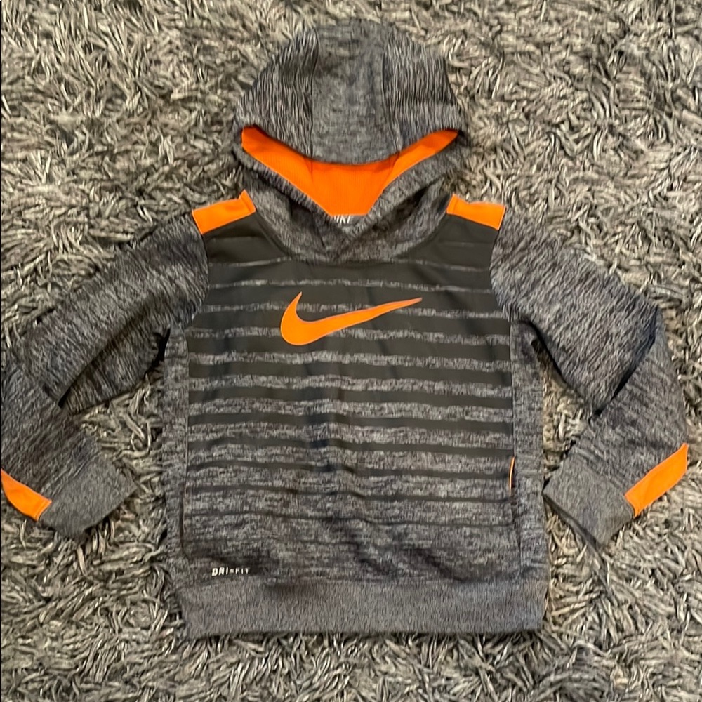 Nike Gray and Orange Sweatshirt with Sporty Accents kids size 4t